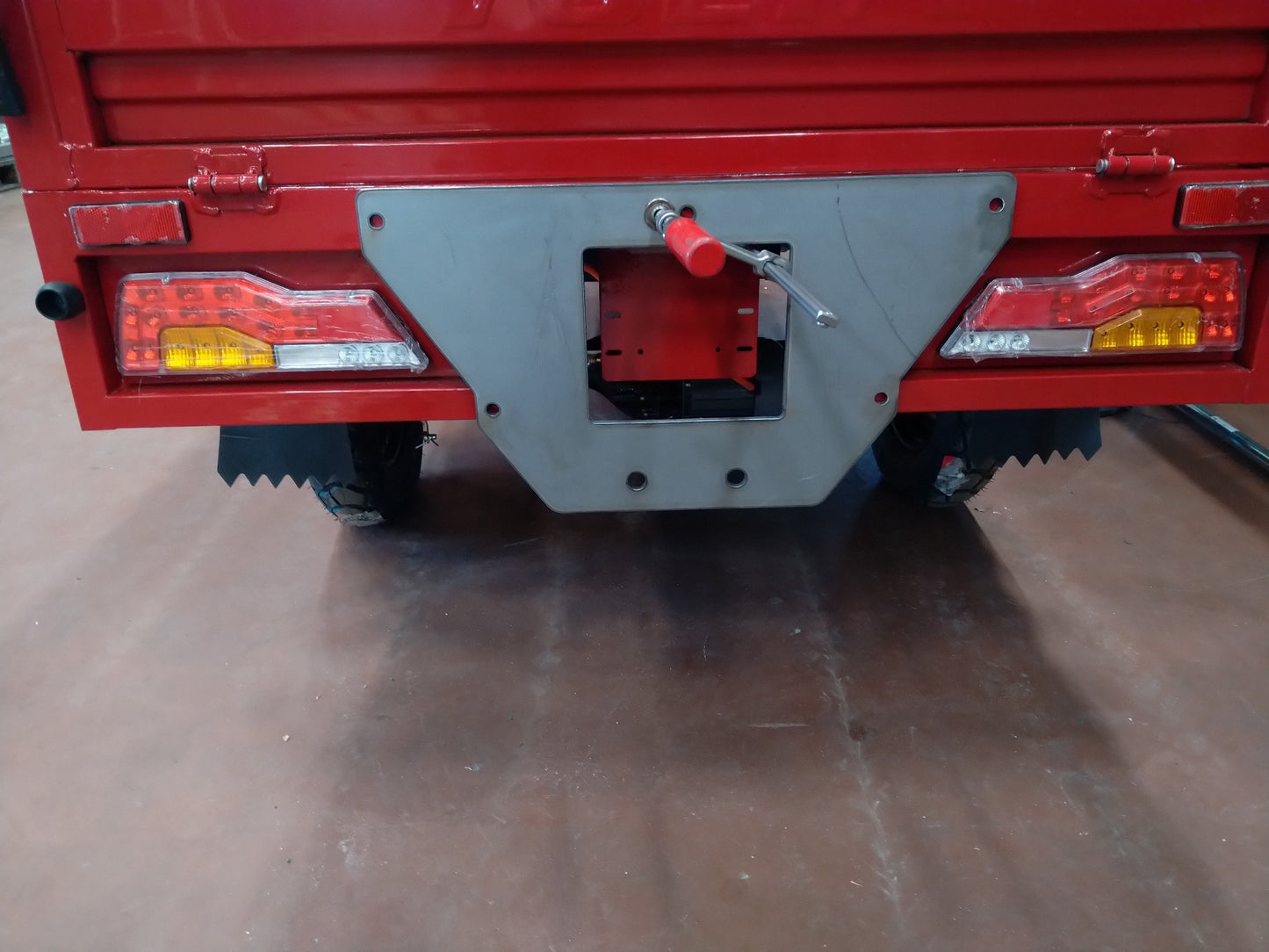 Dragkroksfäste VT5