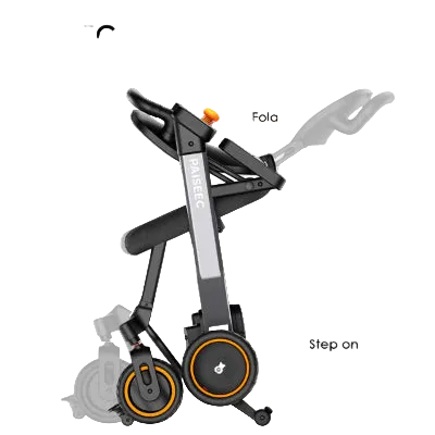 Superlätt att vika ihop

Med en vikt på 20 kg kan W3 fällas ihop till en kompakt storlek för enkel förvaring under utomhusaktiviteter. Den fälls inte bara ihop snabbt på 3 sekunder, den fälls också enkelt ut i ett steg. Du kan förvara denna bärbara elrullstol i bagageutrymmet på din bil!