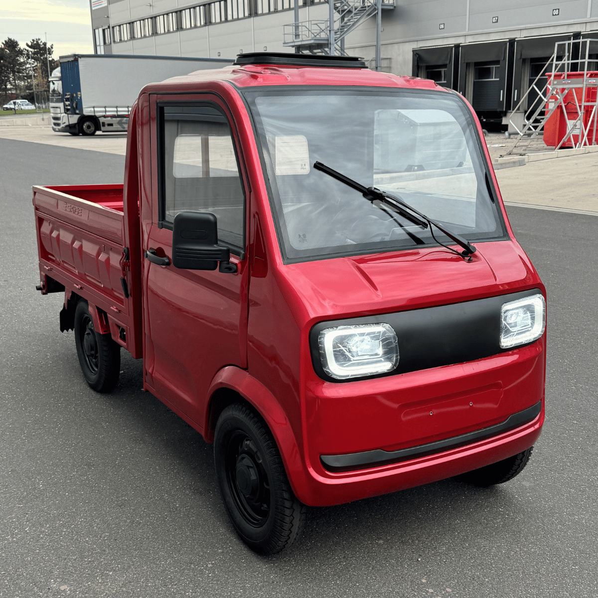 E-LOAD FYRHJULLIG PICKUP 40 KM/H 5,5kW